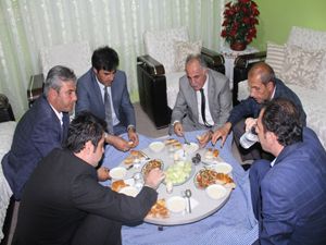 Başkan Aydın iftarını şehit ailesi ile açtı