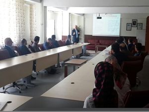 Erzurum'da 'çocuk ve otorite' semineri düzenlendi