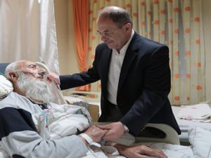 Bakan Akdağ, hastalar ve personelle bayramlaştı