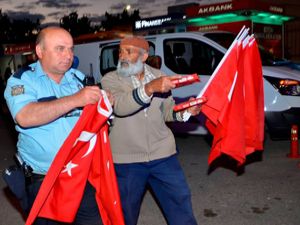 Palandöken Belediyesi 25 bin bayrak dağıttı