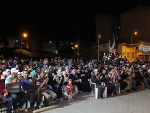 Oltu'da demokrasi nöbeti devam ediyor