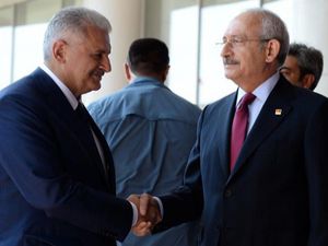 Başbakan Yıldırım'dan CHP ve MHP'ye ziyaret