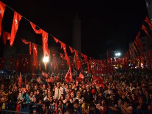 Erzurum'un demokrasi nöbetinde Çanakkale ruhu