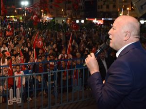 Erzurum nöbet başında vatanın sancağını tutuyor