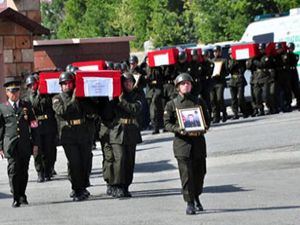 Şehitler memleketlerine uğurlandı