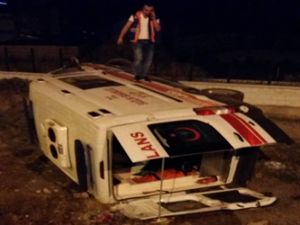 Horasan'da trafik kazası: 3 yaralı