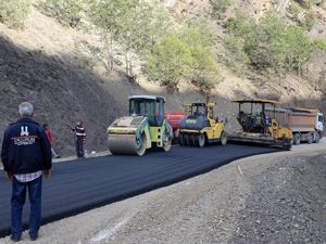 Büyükşehir yatırımlarıyla ilçeleri abad ediyor