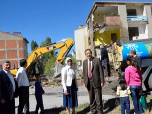 Palandöken Belediyesi, yol açmak için binaları kamulaştırdı