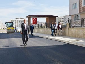 Şükrü Paşa'da yeni yollara asfalt ve kaldırım