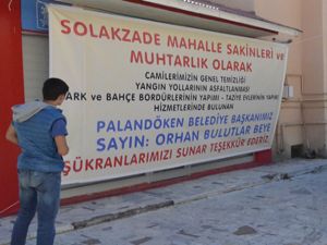 Başkan Bulutlar'a teşekkür pankartı