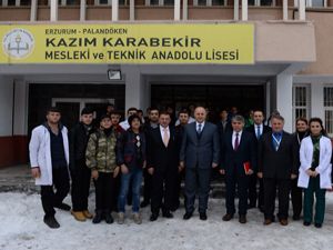 Vali Azizoğlu: Muhtaç öğrencinin vebali benden sorulur