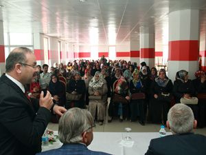 Olur ve Oltu İlçelerinde kursiyerler sertifikalarını aldı