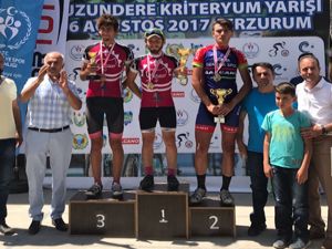 Pedallar Kriteryum için döndü