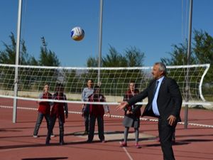 'Mobil Gençlik Merkezim' Erzurum'da