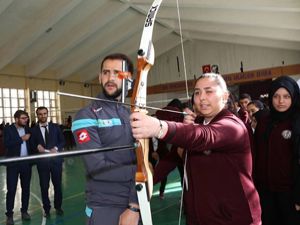 Mobil Gençlik Merkezi Oltu'da