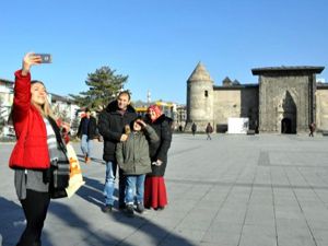 Erzurum'da şaşırtan sıcaklar