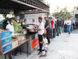 Binlerce kişi palandökende iftar etti!..