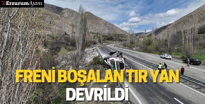 Freni boşalan tır yan devrildi